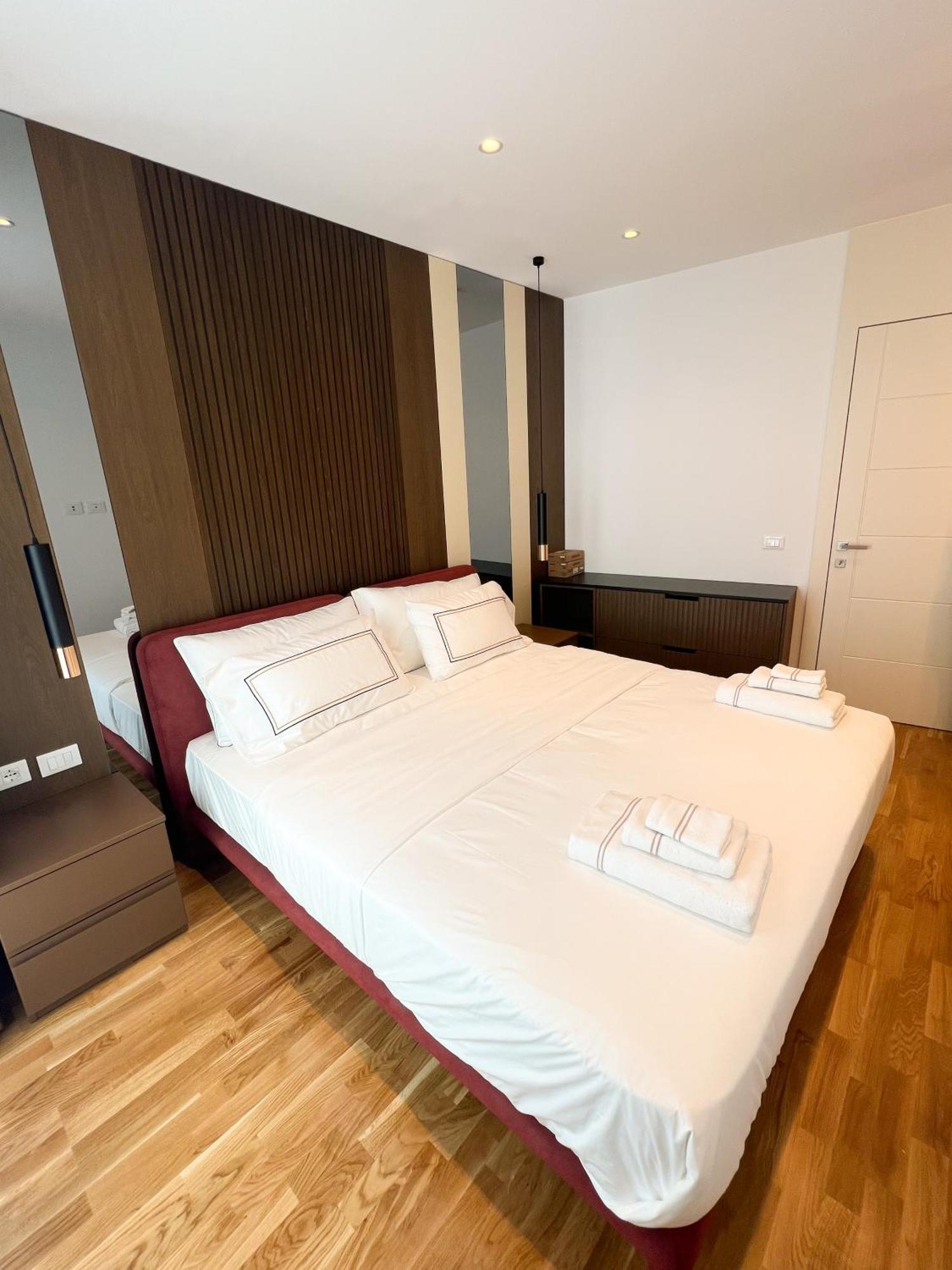 Apartment Joel Tirana